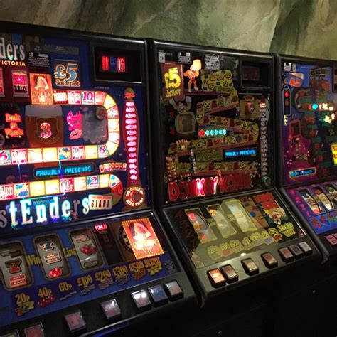 The great big classic fruit machine hunt .